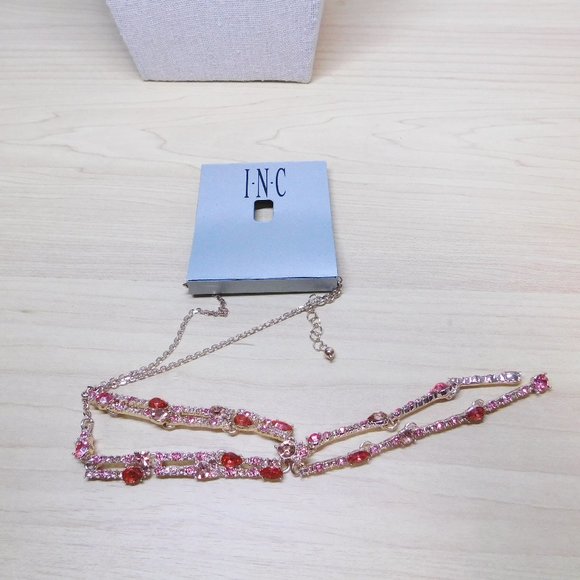 Inc Gold Tone Peach & Dark Coral Rhinestone Necklace - NWT - Picture 4 of 5